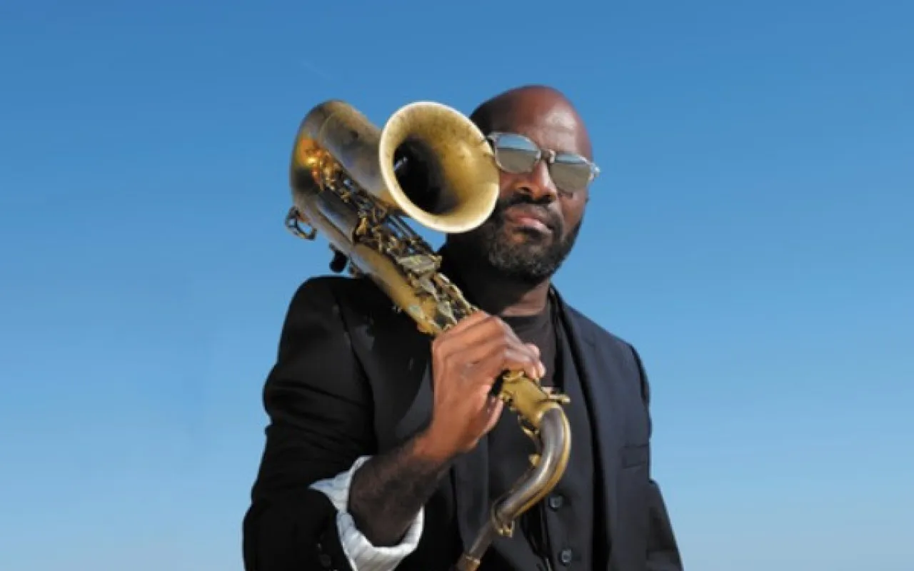 image of Jean-Jacques Élangue